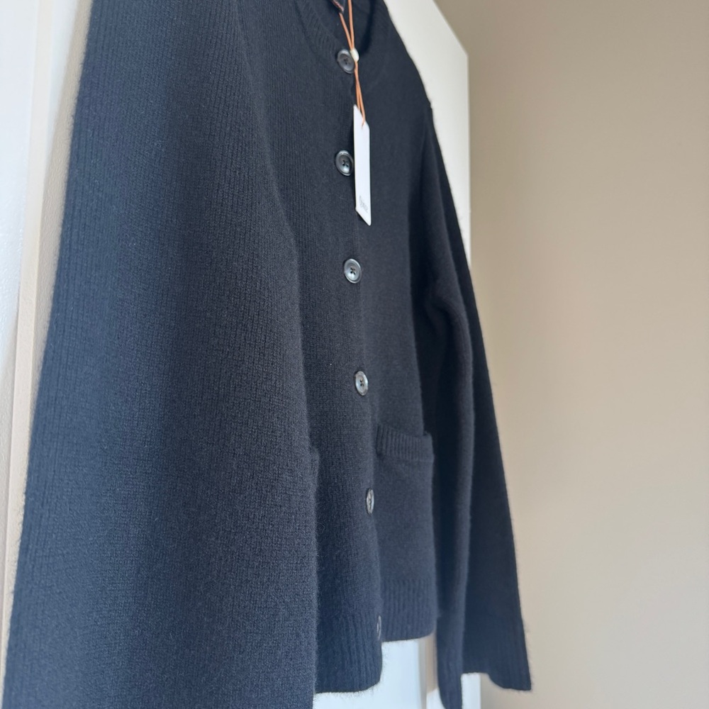 NWT!! QUINCE Women's Mongolian Cashmere Structured Cardigan Sweater Black Large - Picture 5 of 14